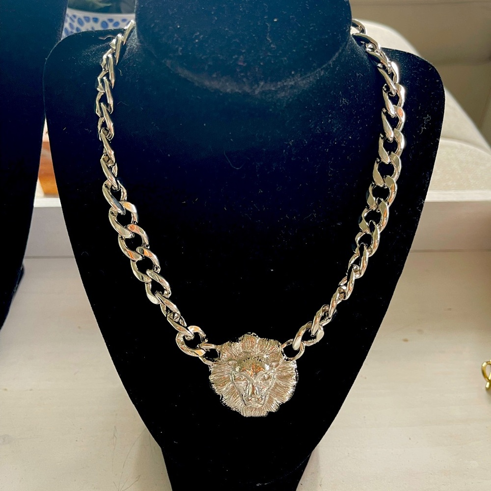 🪝 NEW 🪝 🦁Lion chain necklace🦁